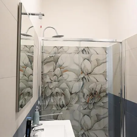 Konukevi Raf's House